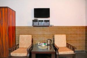 whatsapp image 2025 08 13 at 12.47.32 44213951